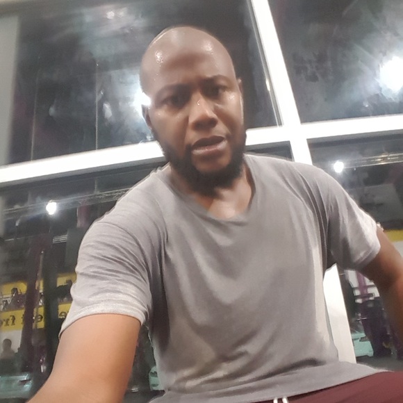 Meet your Posher, Kenem - Picture 1 of 1